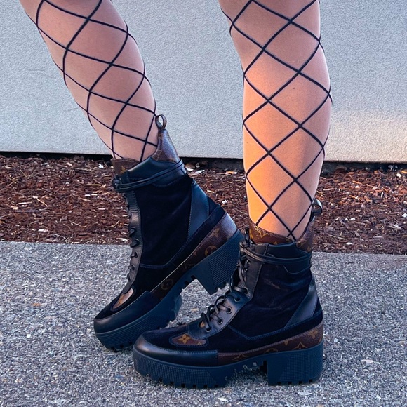 Meet your Posher, RaKayla - Picture 3 of 6